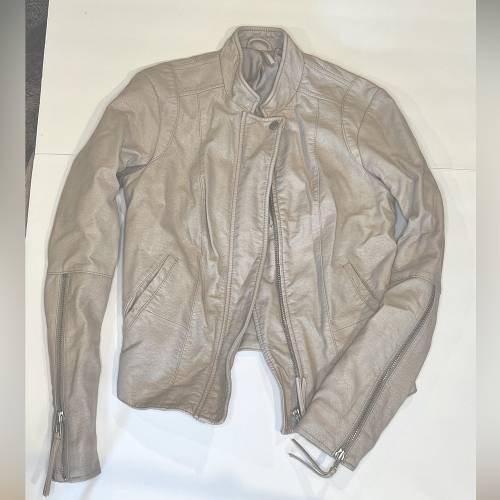 Free People sz 2 faux leather taupe beige moto jacket